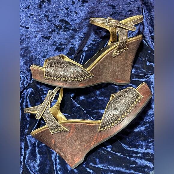 Prada wooden wedge sandals women’s shoe size 8 EU 39 - Picture 1 of 7